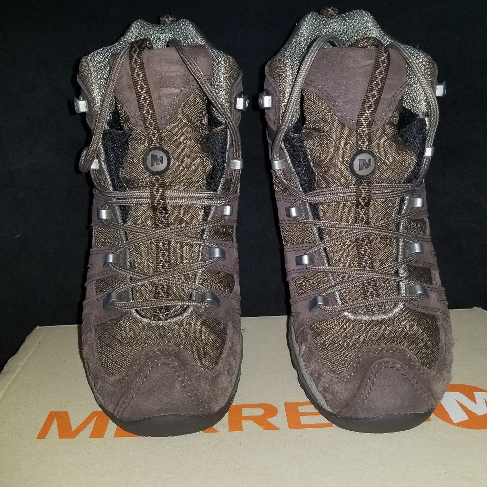 WORN ONCE Merrell Hiking Boots (7)